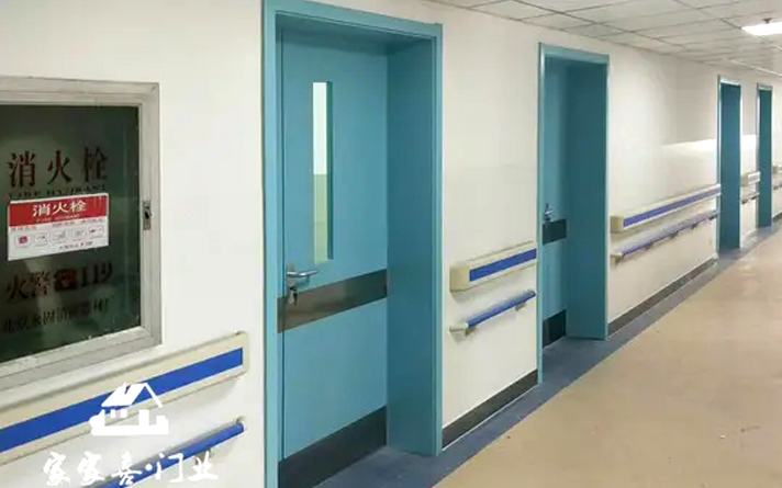 不同科室的病房門所使用的顏色不同 不同科室的病房門所使用的顏色不同